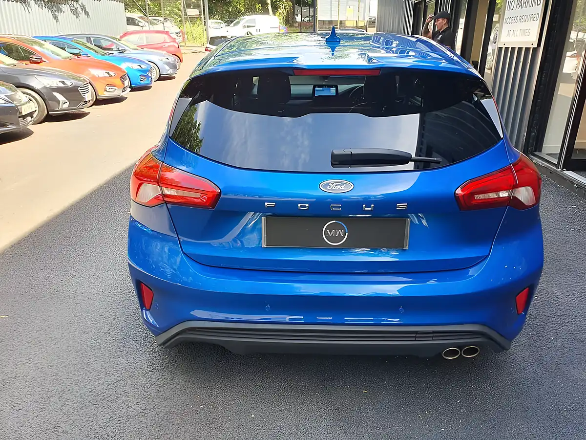 Used 2019 Ford Focus ST-Line X Blue - Interior and Exterior details 5