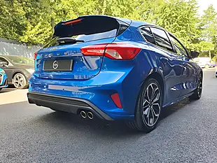 Used 2019 Ford Focus ST-Line X Blue - Interior and Exterior details 6