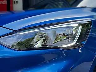 Used 2019 Ford Focus ST-Line X Blue - Interior and Exterior details 9