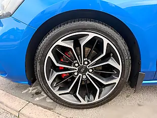 Used 2019 Ford Focus ST-Line X Blue - Interior and Exterior details 11