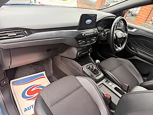 Used 2019 Ford Focus ST-Line X Blue - Interior and Exterior details 12
