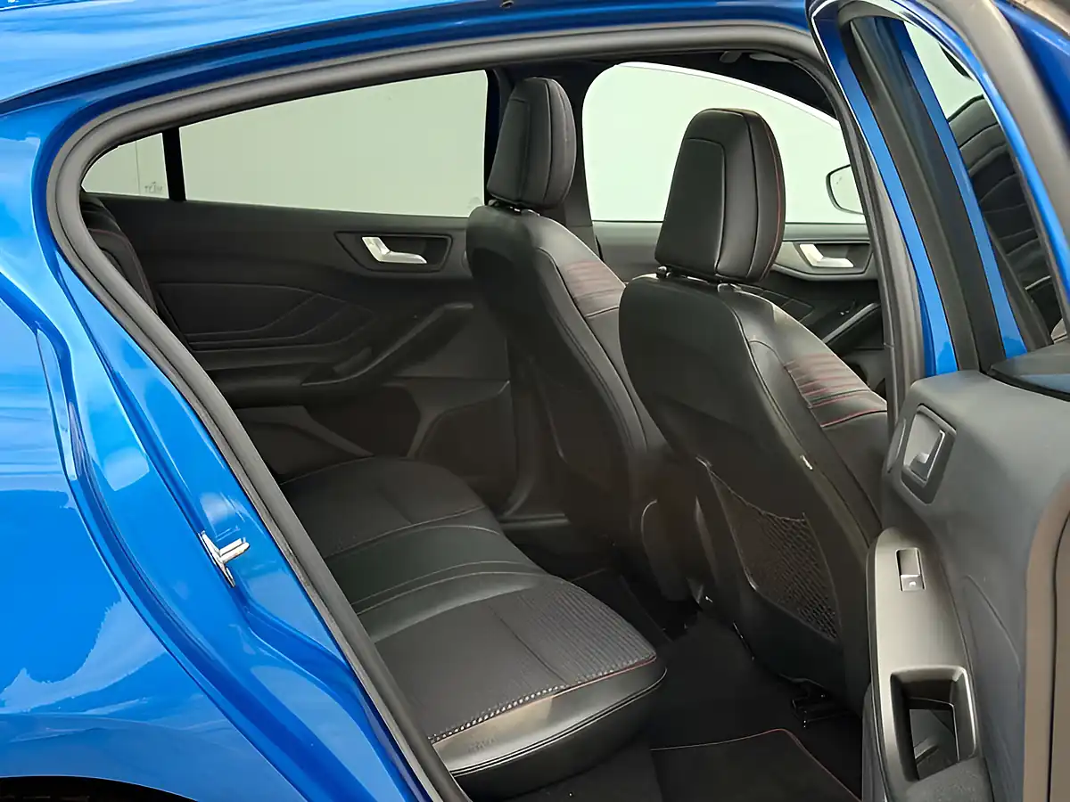 Used 2019 Ford Focus ST-Line X Chrome Blue - Interior and Exterior details 11