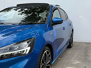 Used 2019 Ford Focus ST-Line X Chrome Blue - Interior and Exterior details 12