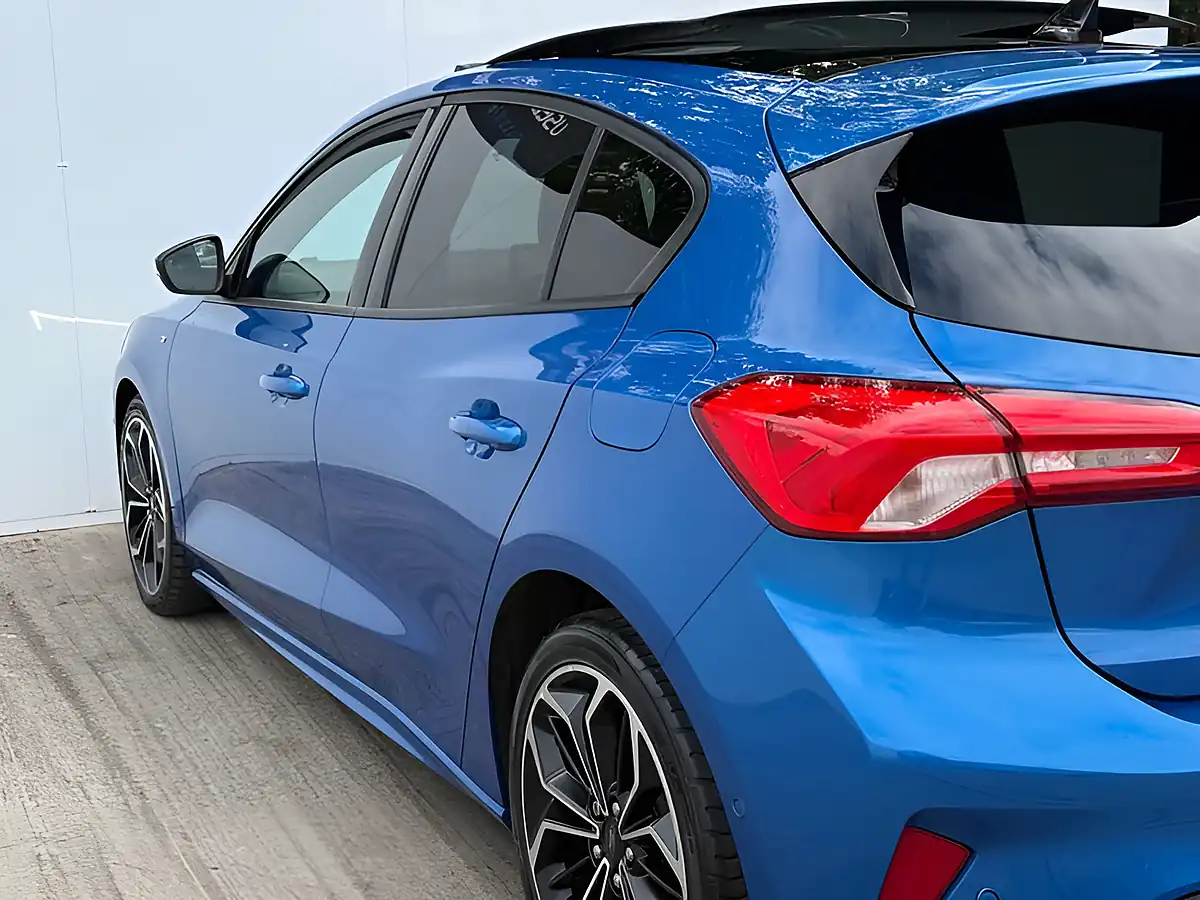 Used 2019 Ford Focus ST-Line X Chrome Blue - Interior and Exterior details 16
