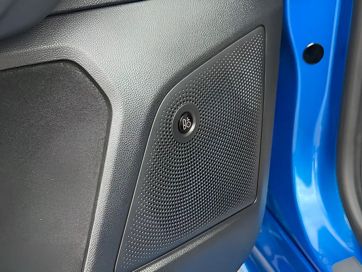 Used 2019 Ford Focus ST-Line X Chrome Blue - Interior and Exterior details 20