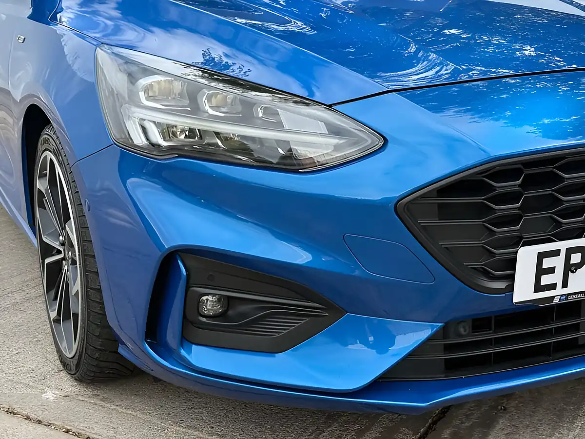 Used 2019 Ford Focus ST-Line X Chrome Blue - Interior and Exterior details 6