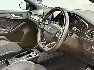 Used 2019 Ford Focus ST-Line X Chrome Blue - Interior and Exterior details 9
