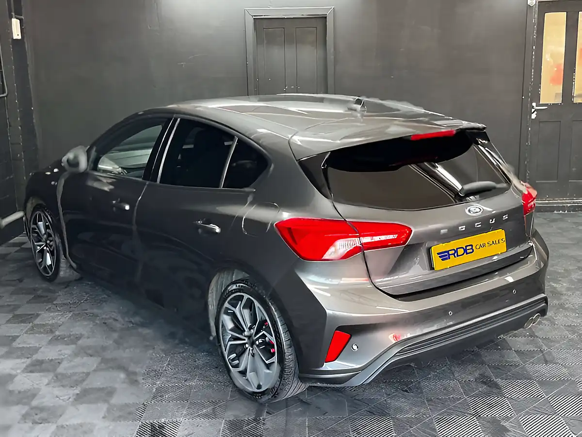 Used 2019 Ford Focus ST-Line X Grey - Interior and Exterior details 19