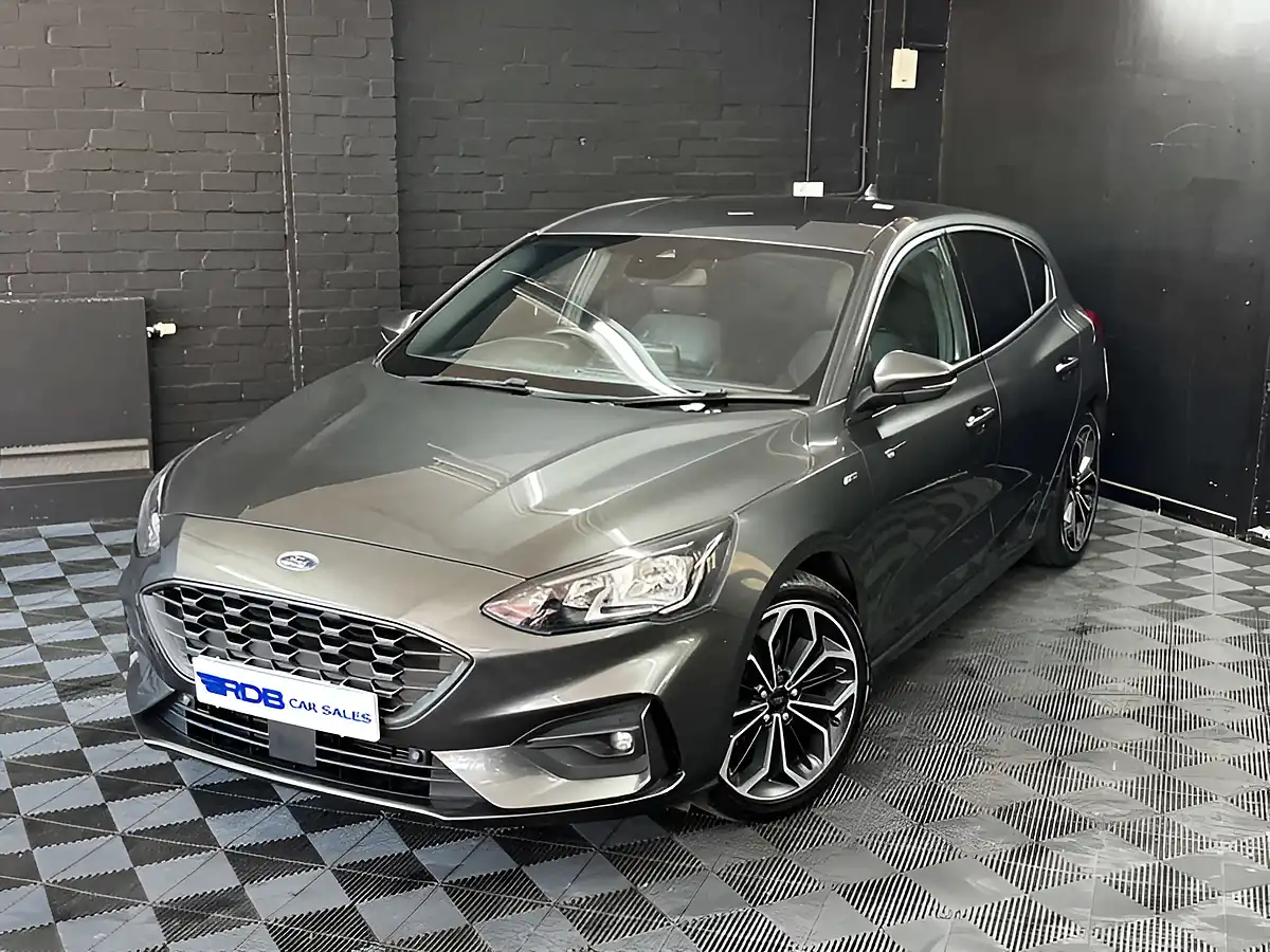 Used 2019 Ford Focus ST-Line X Grey - Interior and Exterior details 2