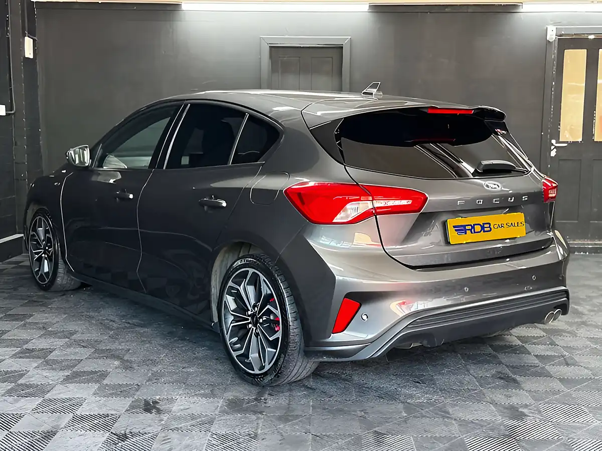Used 2019 Ford Focus ST-Line X Grey - Interior and Exterior details 20