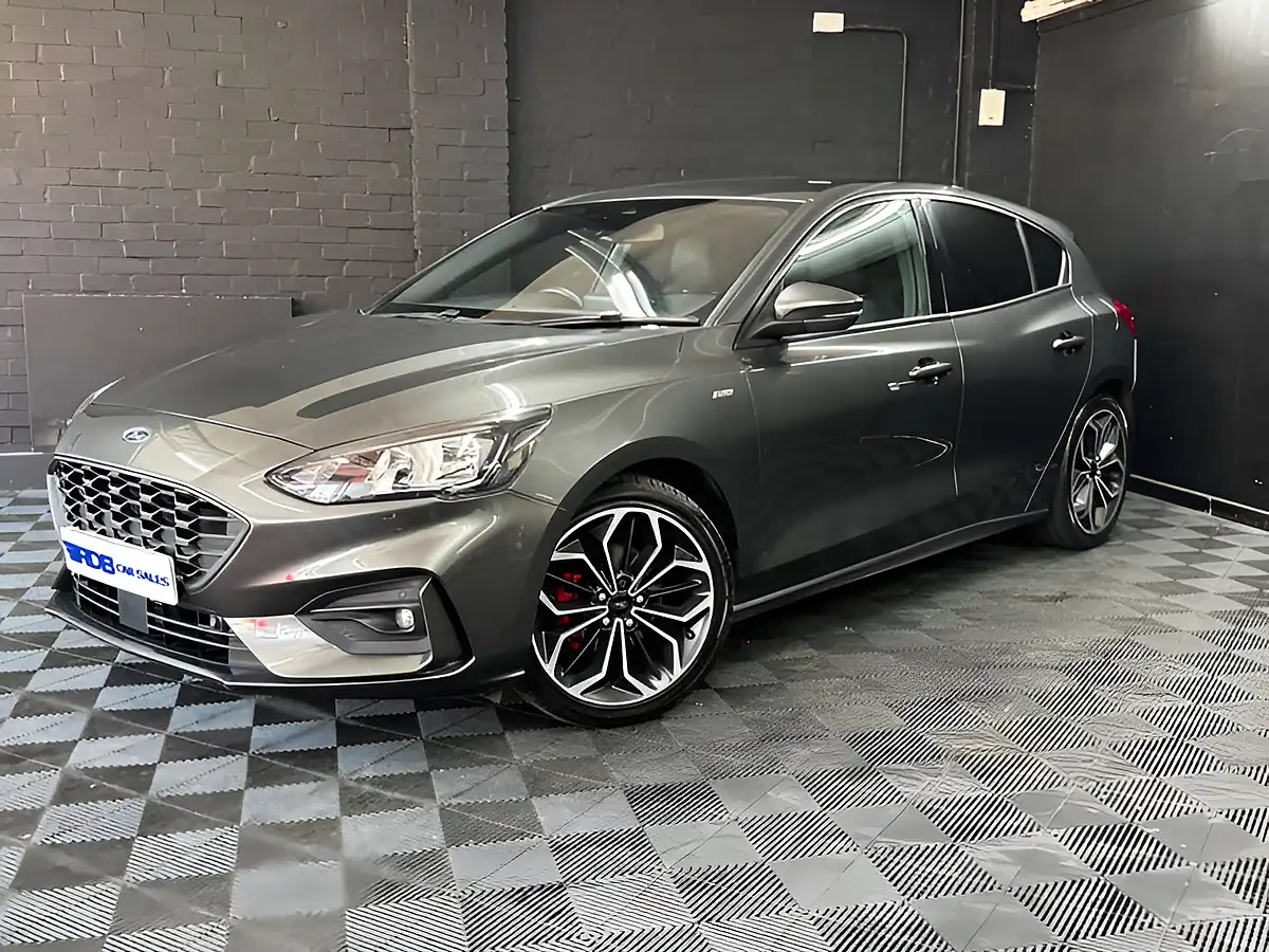 Used 2019 Ford Focus ST-Line X Grey - Interior and Exterior details 3