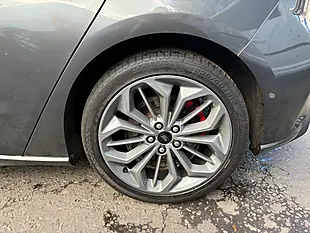 Used 2019 Ford Focus ST-Line X Grey - Interior and Exterior details 10