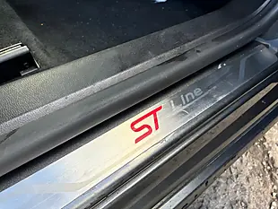 Used 2019 Ford Focus ST-Line X Grey - Interior and Exterior details 14