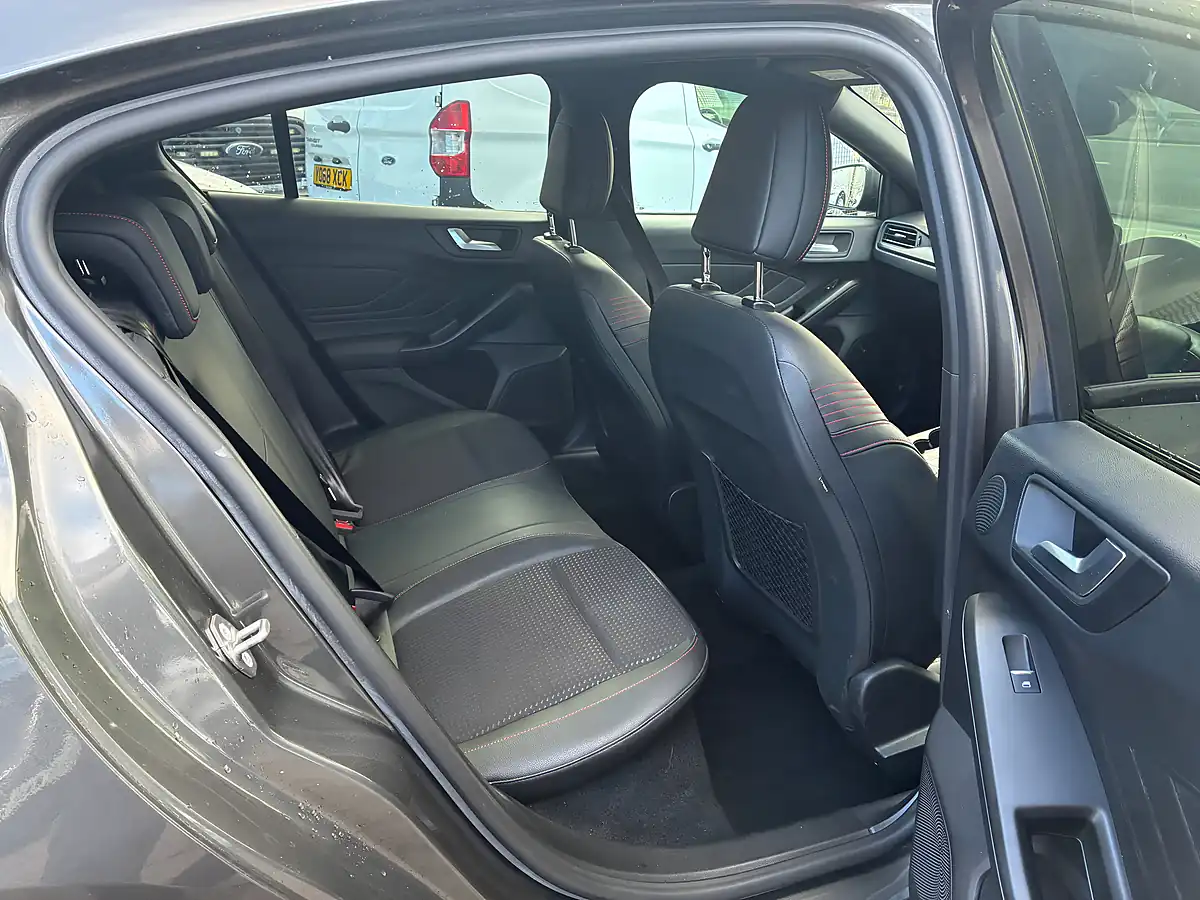 Used 2019 Ford Focus ST-Line X Grey - Interior and Exterior details 19