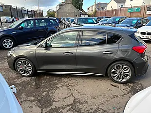 Used 2019 Ford Focus ST-Line X Grey - Interior and Exterior details 5