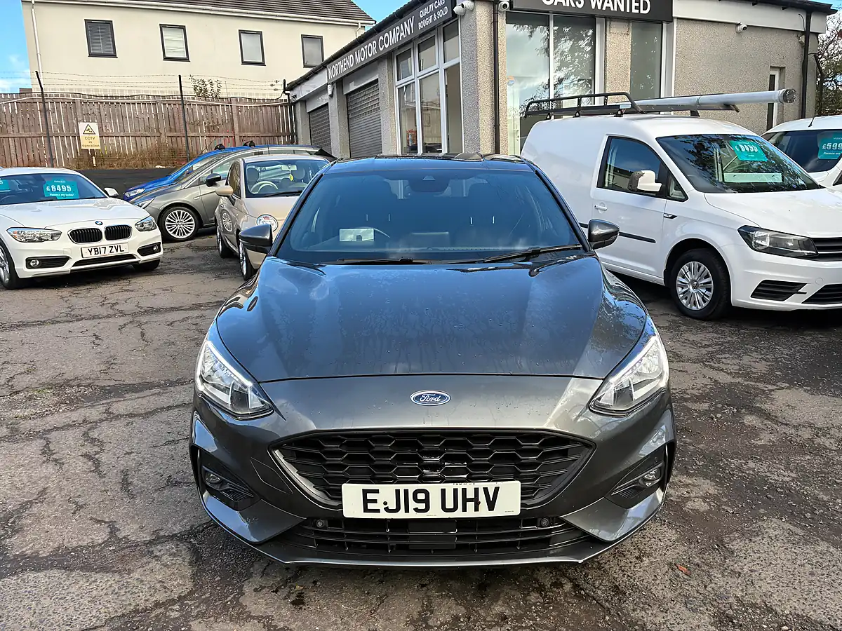 Used 2019 Ford Focus ST-Line X Grey - Interior and Exterior details 7