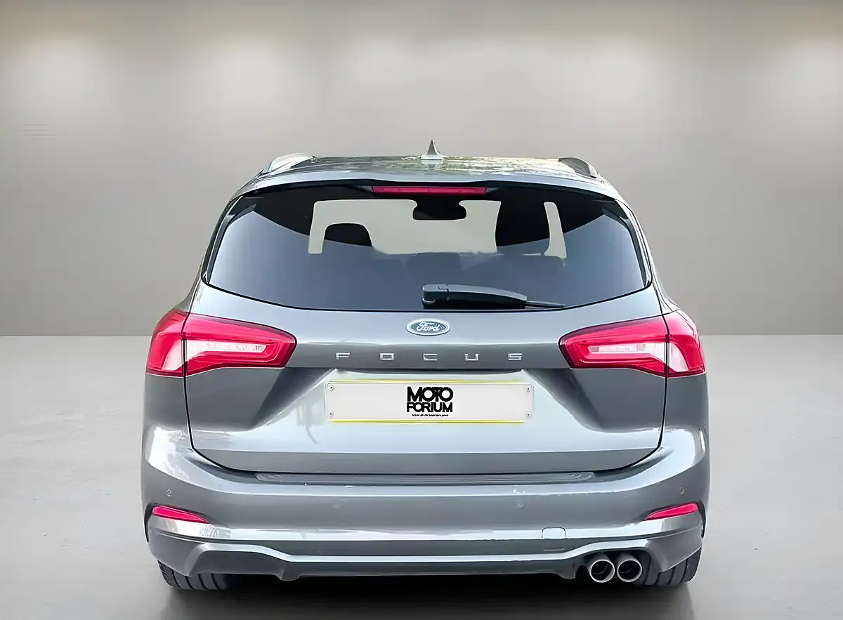 Used 2019 Ford Focus ST-Line X Grey - Interior and Exterior details 10