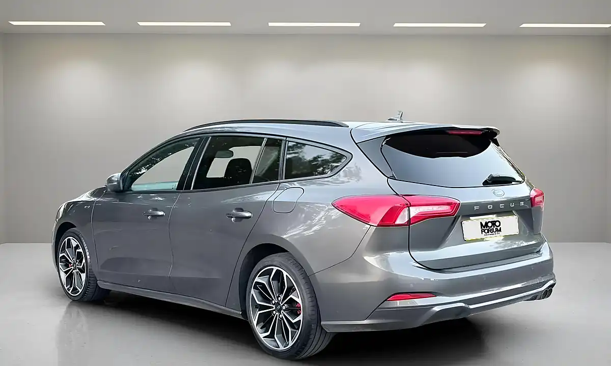 Used 2019 Ford Focus ST-Line X Grey - Interior and Exterior details 19
