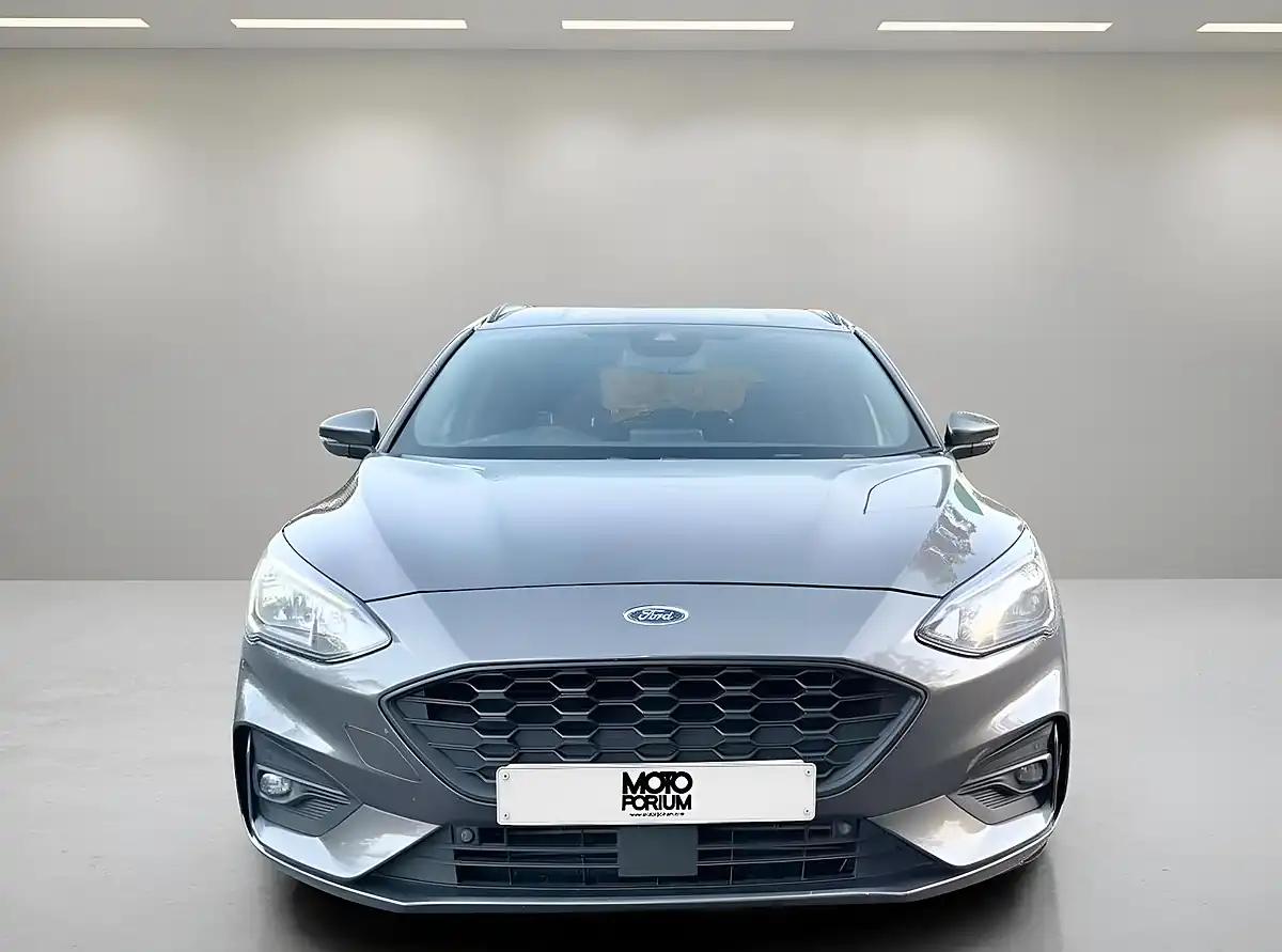 Used 2019 Ford Focus ST-Line X Grey - Interior and Exterior details 3