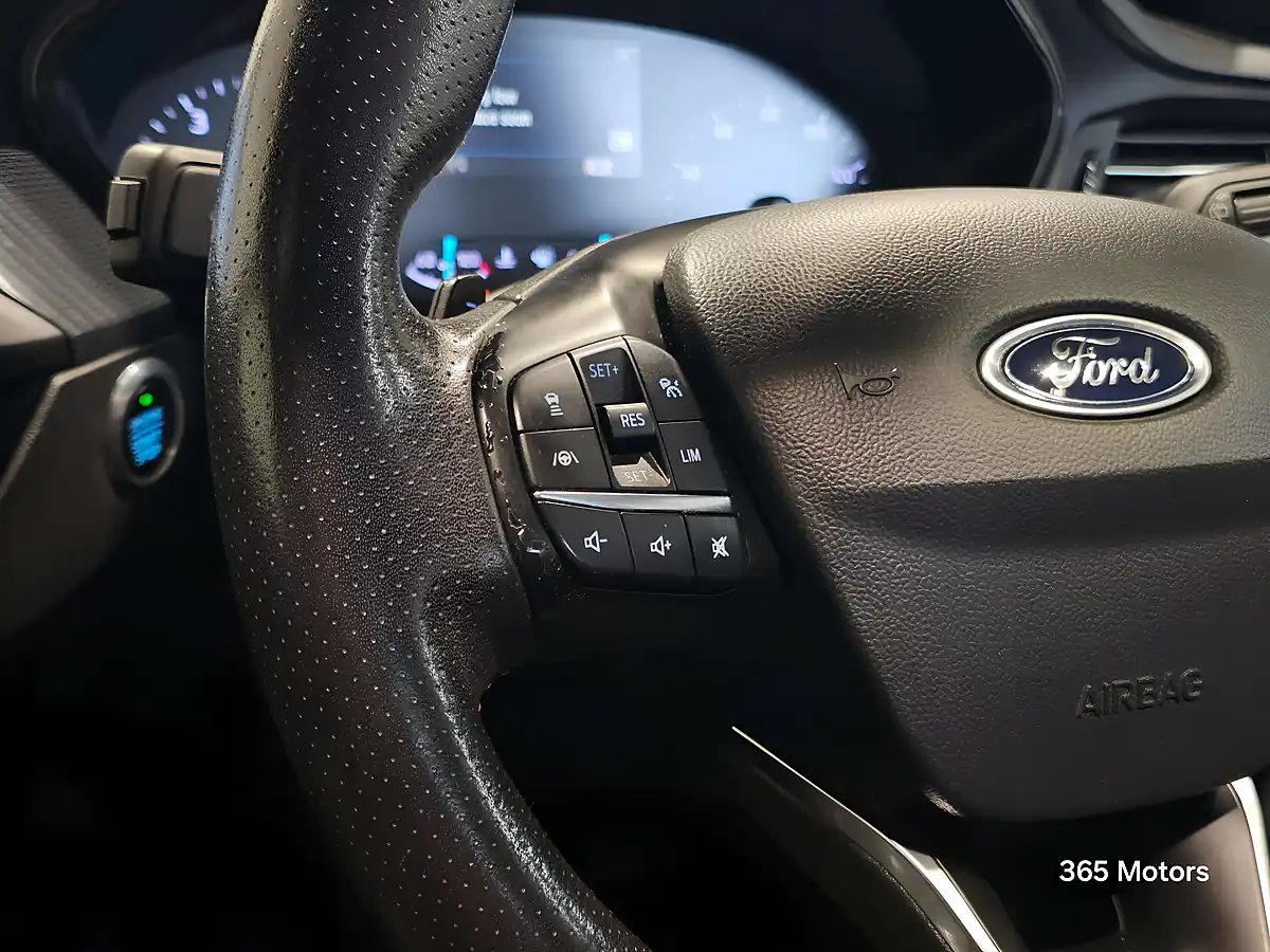 Used 2019 Ford Focus ST-Line X Magnetic - Interior and Exterior details 17