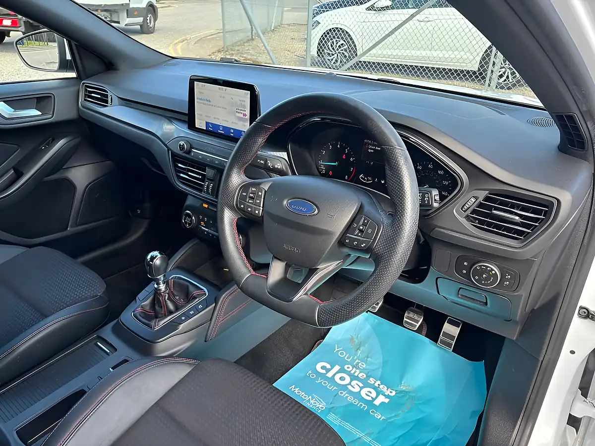 Used 2019 Ford Focus ST-Line X White - Interior and Exterior details 2