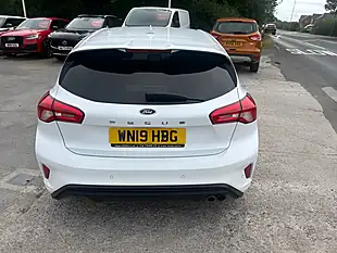 Used 2019 Ford Focus ST-Line X White - Interior and Exterior details 15
