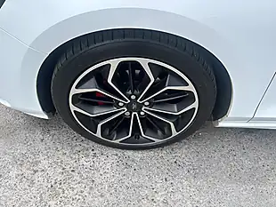 Used 2019 Ford Focus ST-Line X White - Interior and Exterior details 17