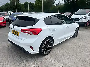 Used 2019 Ford Focus ST-Line X White - Interior and Exterior details 3