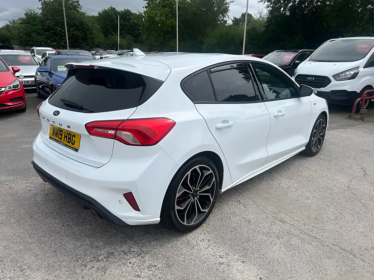 Used 2019 Ford Focus ST-Line X White - Interior and Exterior details 3