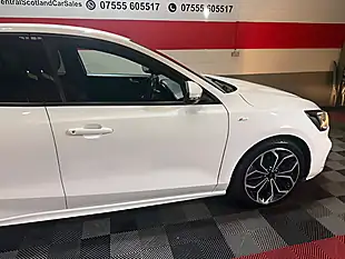 Used 2019 Ford Focus ST-Line X White - Interior and Exterior details 11