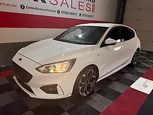 Used 2019 Ford Focus ST-Line X White - Interior and Exterior details 3