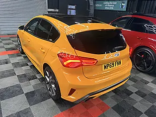 Used 2019 Ford Focus ST Orange - Interior and Exterior details 10