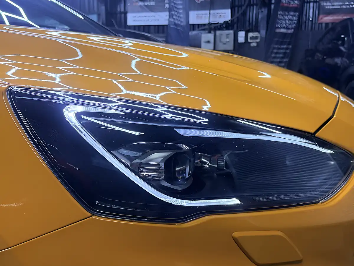 Used 2019 Ford Focus ST Orange - Interior and Exterior details 11