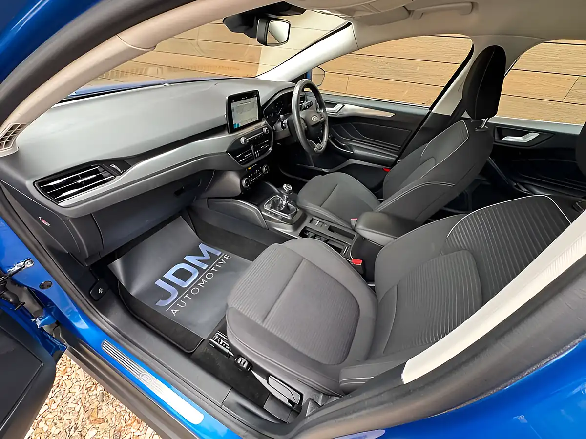 Used 2019 Ford Focus Titanium Blue - Interior and Exterior details 19