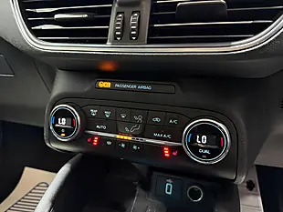 Used 2019 Ford Focus Titanium Blue - Interior and Exterior details 16