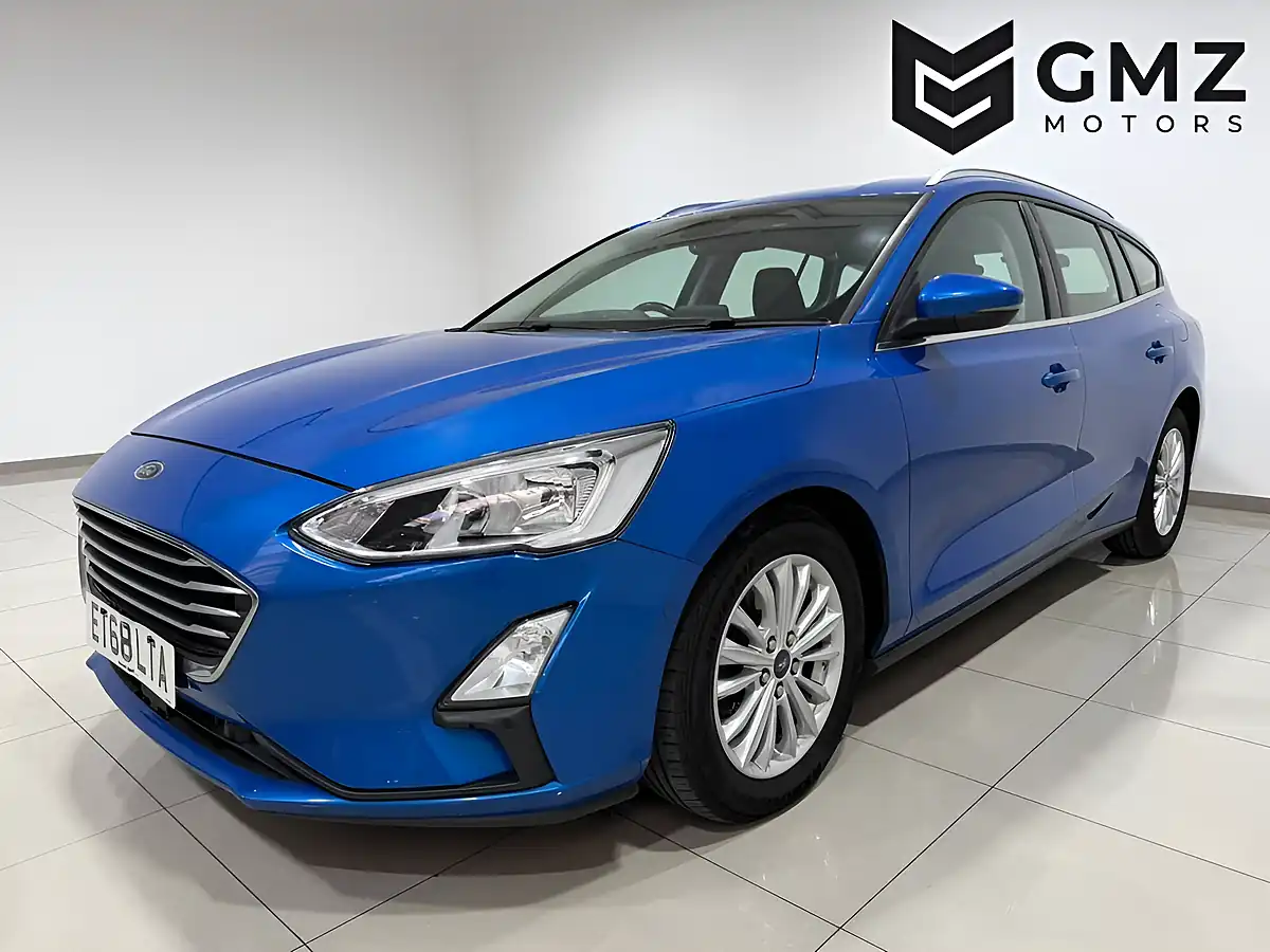 Used 2019 Ford Focus Titanium Blue - Interior and Exterior details 3