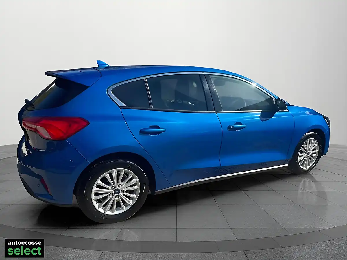 Used 2019 Ford Focus Titanium Blue - Interior and Exterior details 12