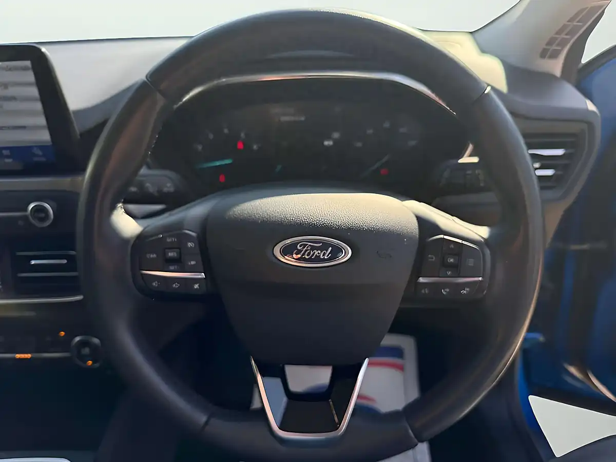 Used 2019 Ford Focus Titanium Blue - Interior and Exterior details 16