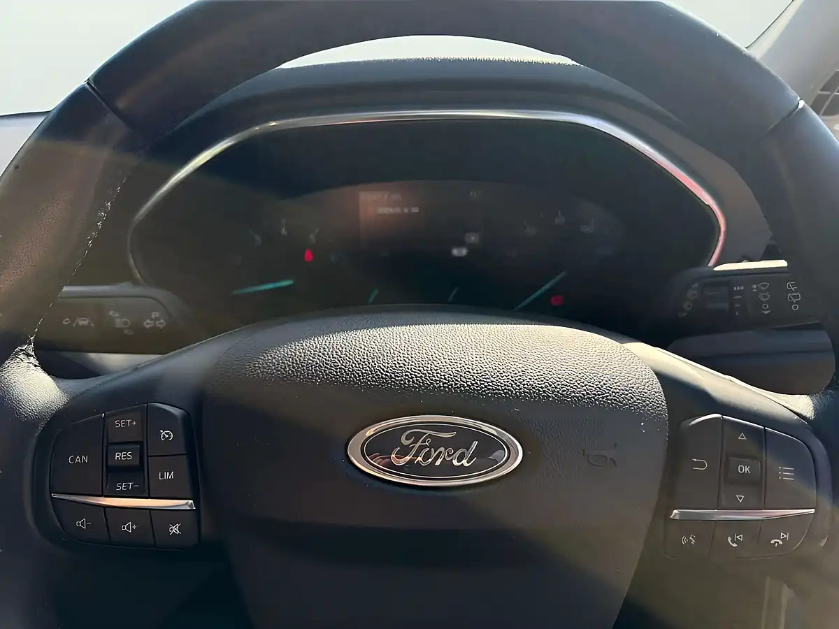 Used 2019 Ford Focus Titanium Blue - Interior and Exterior details 17