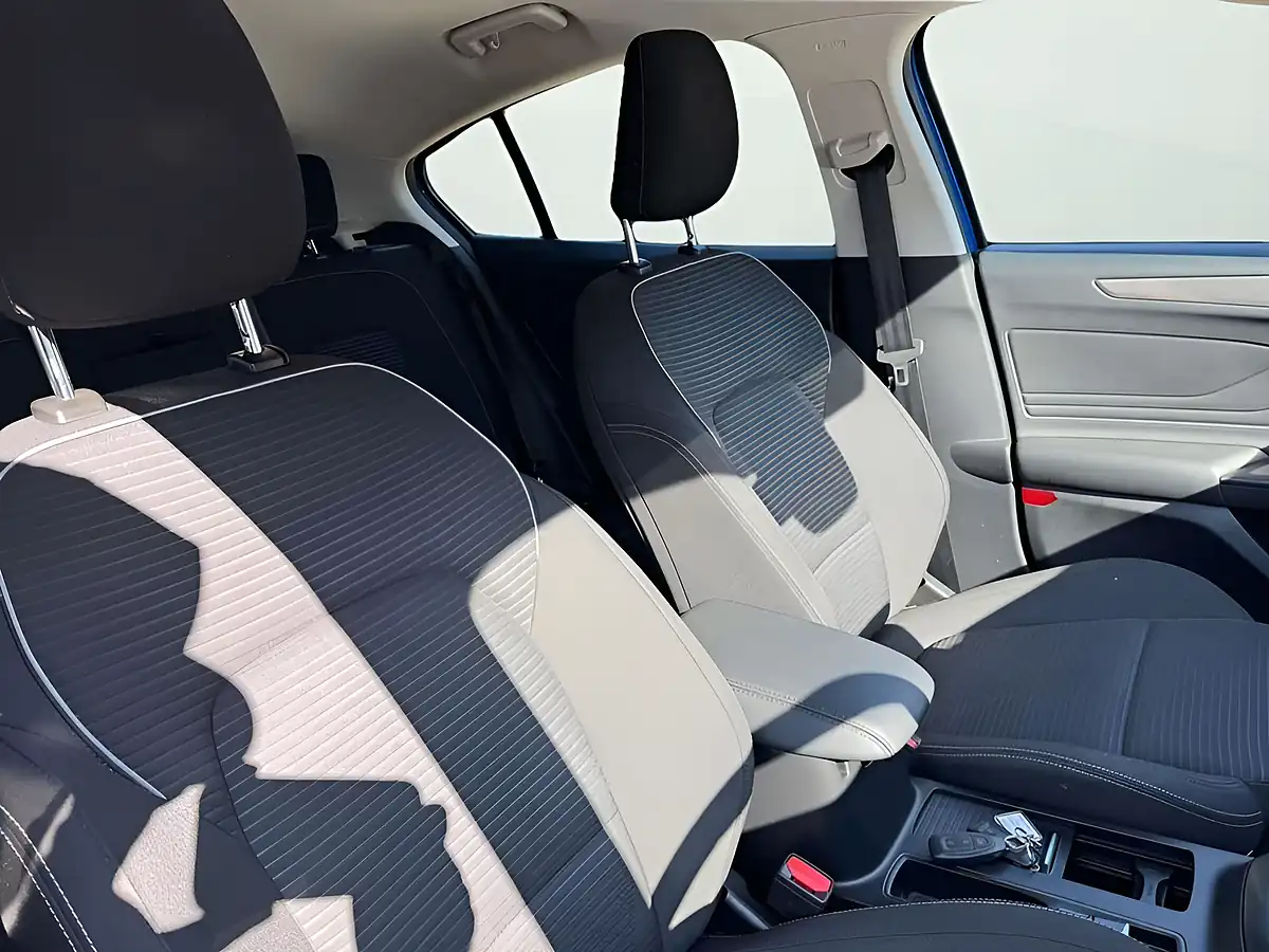 Used 2019 Ford Focus Titanium Blue - Interior and Exterior details 19