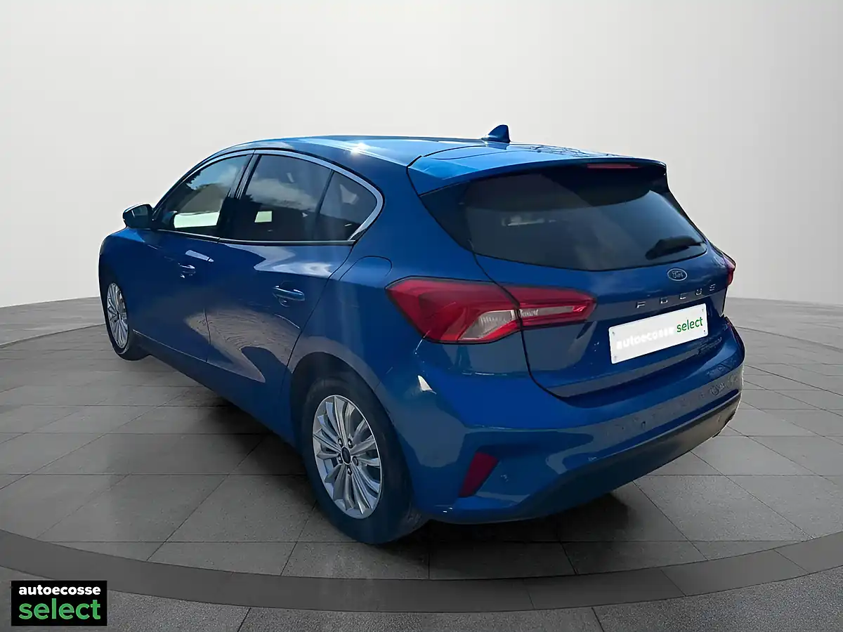 Used 2019 Ford Focus Titanium Blue - Interior and Exterior details 9