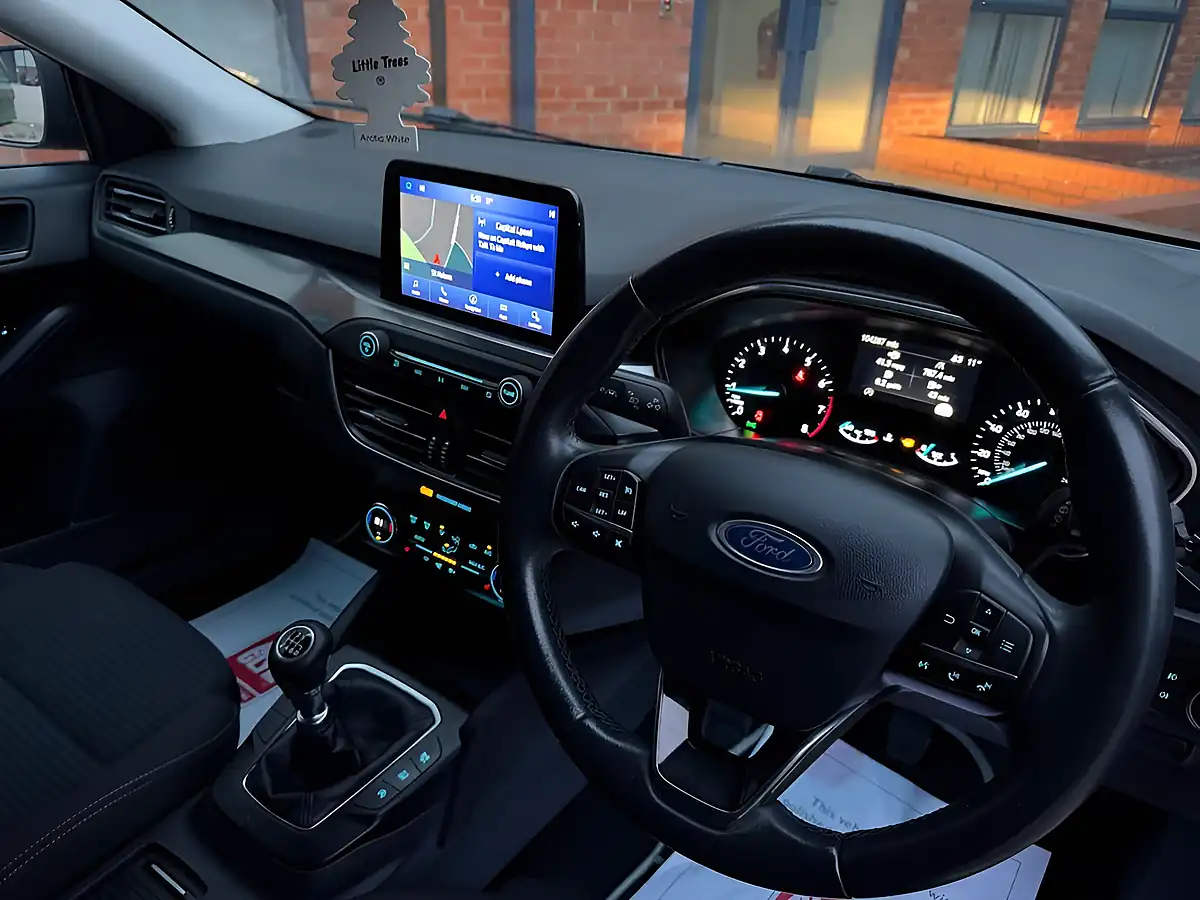 Used 2019 Ford Focus Titanium Grey - Interior and Exterior details 14