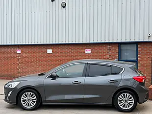 Used 2019 Ford Focus Titanium Grey - Interior and Exterior details 3