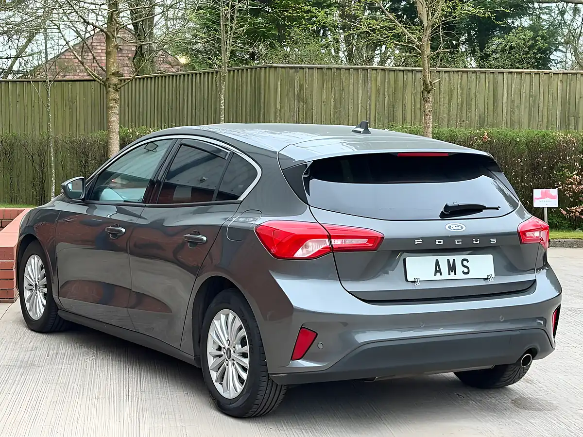 Used 2019 Ford Focus Titanium Grey - Interior and Exterior details 4