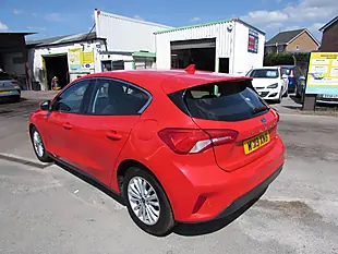 Used 2019 Ford Focus Titanium Red - Interior and Exterior details 5