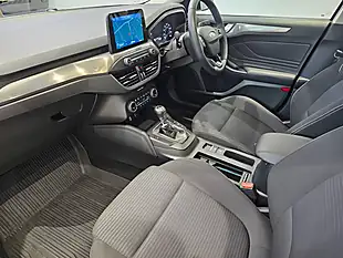 Used 2019 Ford Focus Titanium White - Interior and Exterior details 17