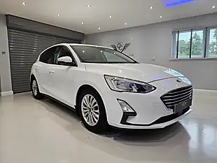 Used 2019 Ford Focus Titanium White - Interior and Exterior details 3