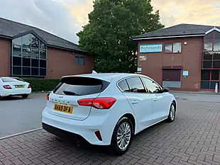 Used 2019 Ford Focus Titanium White - Interior and Exterior details 11