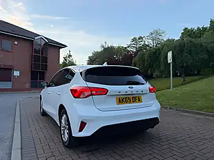 Used 2019 Ford Focus Titanium White - Interior and Exterior details 8