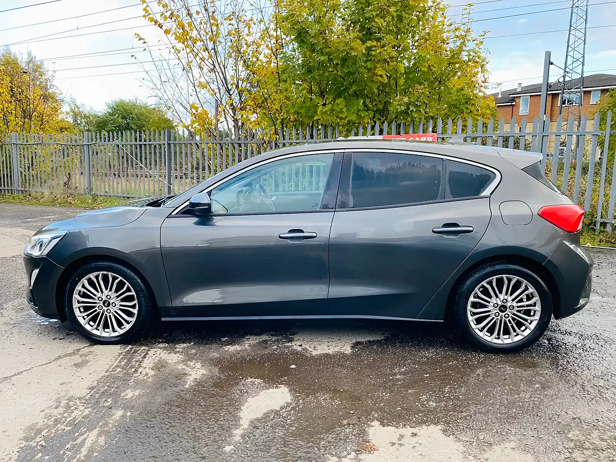 Used 2019 Ford Focus Titanium X Grey - Interior and Exterior details 10
